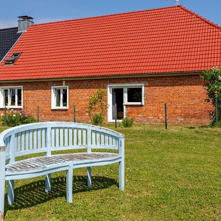 Snug Holiday Home In Divitz Spoldershagen Near Skydiving Экстерьер фото