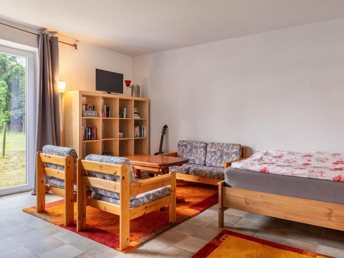 Snug Holiday Home In Divitz Spoldershagen Near Skydiving Экстерьер фото