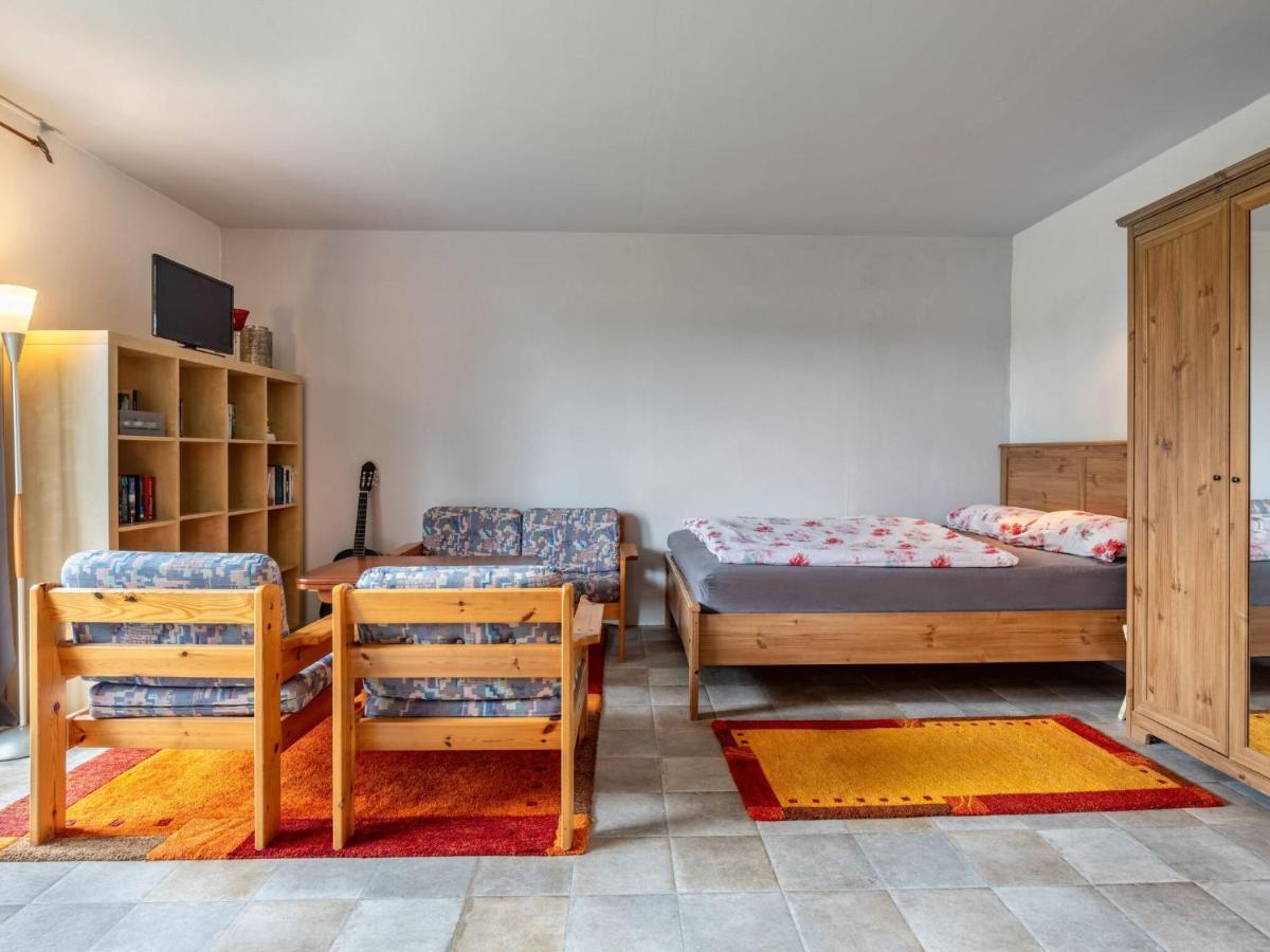 Snug Holiday Home In Divitz Spoldershagen Near Skydiving Экстерьер фото